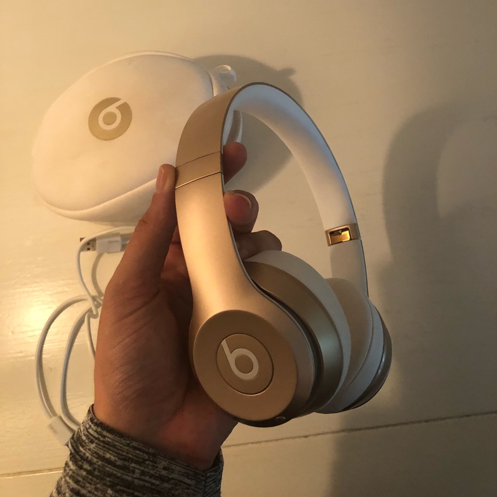 New Beats by Dr Dre Headphones in Gold/White